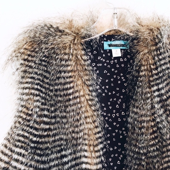Faux Fur Vest Animal Print Open Front Layering Piece Women’s Size Small - Picture 3 of 8
